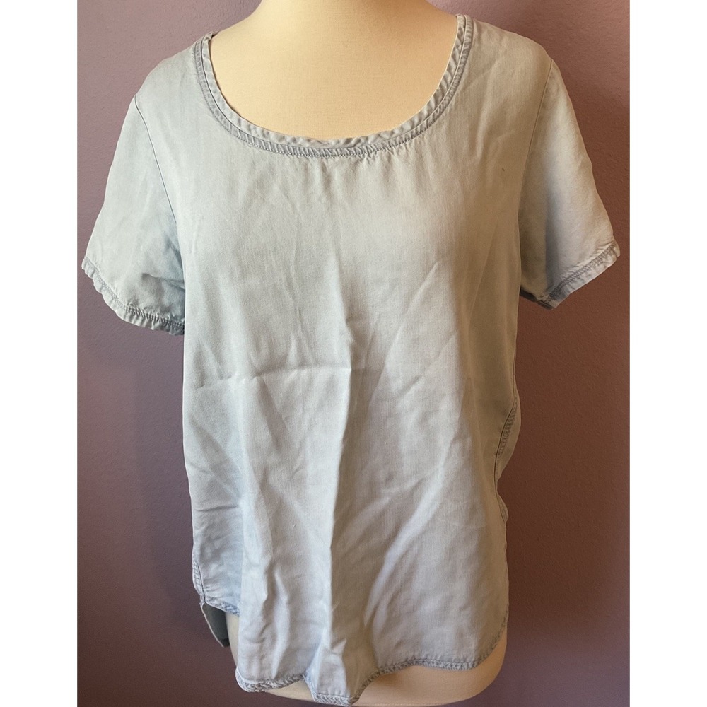 Lole Blue Light Chambray Short Sleeve Top Size Medium